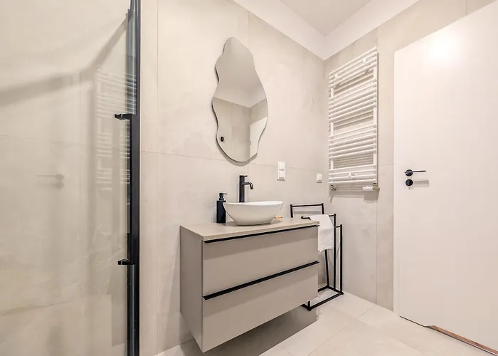 Czysta Chic Harmony By Bookinghost * Wrocław