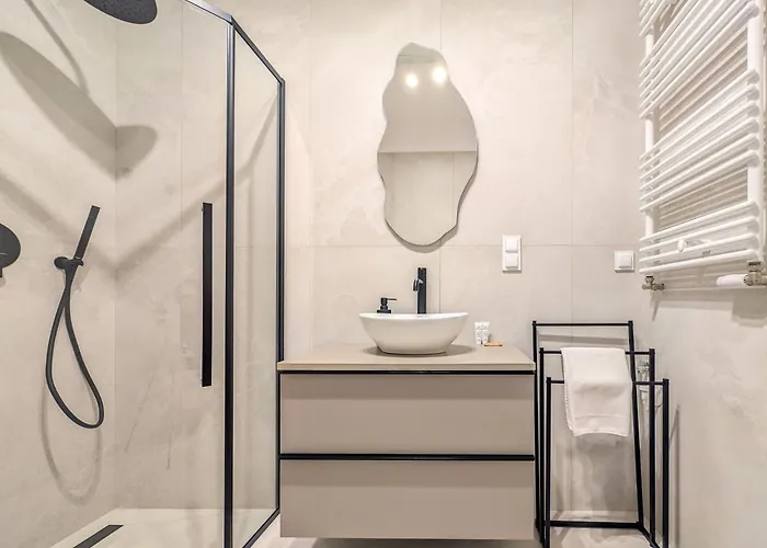 Czysta Chic Harmony By Bookinghost *